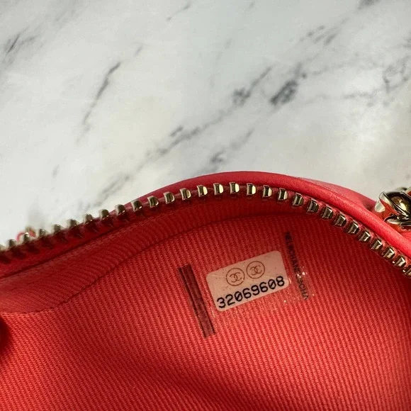 Chanel Pink Heart Bag Mini 22S CC small Lambskin Leather Crossbody bag New w/tag - Picture 11 of 15